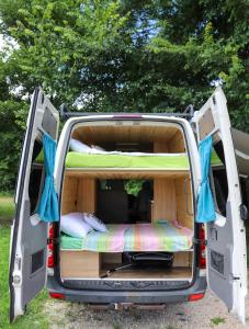 Van2Go Crafter