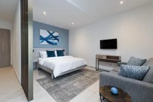 Loxwood House - Bawaleshi