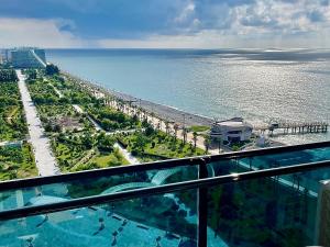 Sea view apartments Orbi Beach Tower красивые виды с балконов