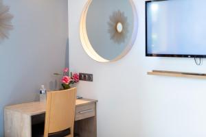 Hotels Hotel Bagatelle Paris Nord Roissy CDG : photos des chambres