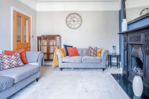 Overland Road – 4 Bedroom House – Mumbles