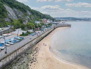 Overland Road – 4 Bedroom House – Mumbles