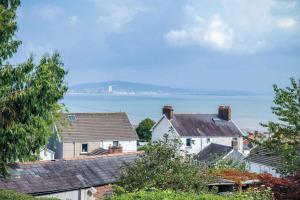 Overland Road – 4 Bedroom House – Mumbles