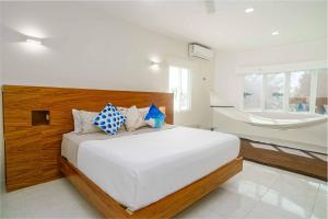 5 Bedroom Modern Villa with Private Pool - Great Location