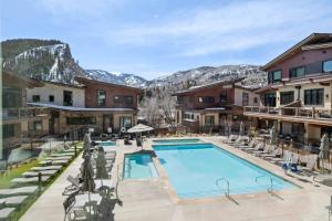 One Riverfront Condo 103 by East West Hospitality