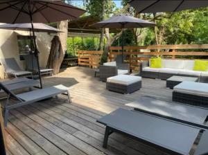 Maisons de vacances Grand Gite Jacuzzi : Maison 6 Chambres