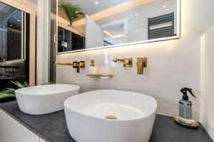 Apartment EMMA Platinum with heated pool, jacuzzi and sauna 