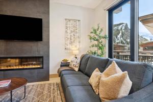 One Riverfront Condo 108 by East West Hospitality