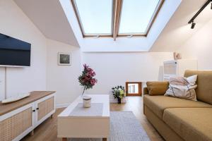 Cozy loft under the Wawel Sky