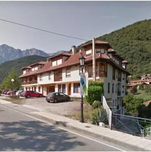 Apartamento en Potes con vistas a los Picos de Europa - Turieno