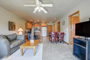 Family-Friendly Unit 8 Mi to Appleton Downtown!