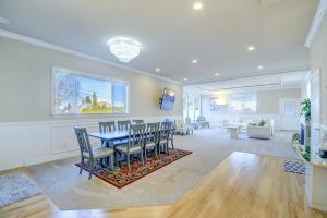 FIFA Attendees Welcome Seattle Area Home with Views