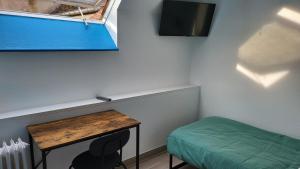 Hotels A La Vielle Halle : photos des chambres