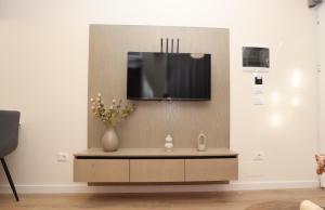 Jons Garden Apartments