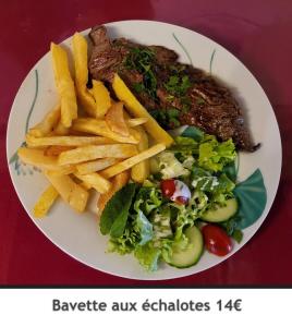 Hotels A La Vielle Halle : photos des chambres