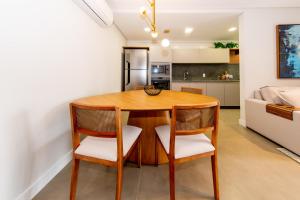 Apto de Alto Padrão em Jurerê Internacional QF6348