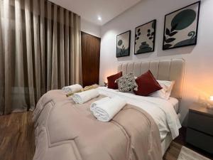 Luxury Residence So Stylish & Bright Appartement Hotel Au Coeur de Casablanca prés de Carrefour et 3 Min de La Gare Ferroviere Oasis