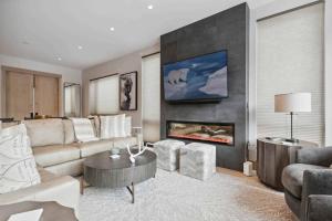 One Riverfront Townhome 05 by East West Hospitality