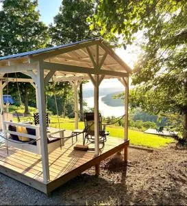 TinyLakeview Cottage - Russell Springs