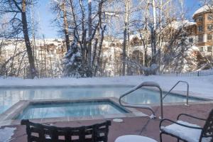 Oxford Court 107 by East West Hospitality