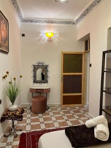Appartement Authentique à la Médina de Fès - À Deux Pas de Bab Bou Jeloud & des Souks
