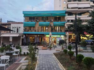 Apartamente & Dhoma Qira Ditore ne qender