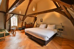 Superior Suite room in Hotel de ABDIJ Dokkum