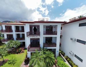 Fabulous third floor condo in a beachfront condominium complex