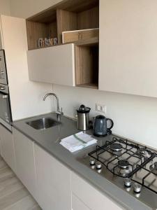 Trilocale con vista e due bagni vicino CityLife