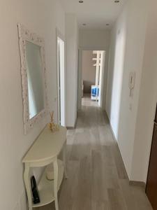 Trilocale con vista e due bagni vicino CityLife