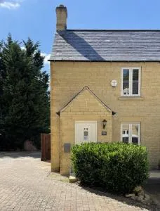 Cosy Cotswolds Cottage - 安多弗斯福德