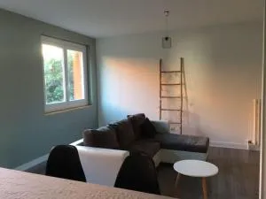 Joli T2 Royat 3 étoiles proche Thermes - 罗亚