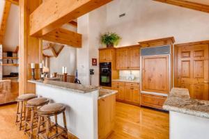 Pinehurst Townhome 03 by East West Hospitality