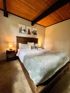 Condo Adjacent Nordic Ski, Fireplace & Indoor Pool