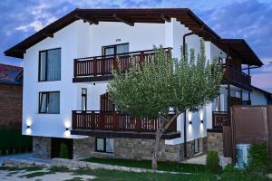 Къща Александра 2