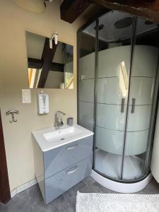 Appartements CHEZ ESTER : photos des chambres