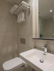 Budget Single Room room in Hostal Castilla II Puerta del Sol