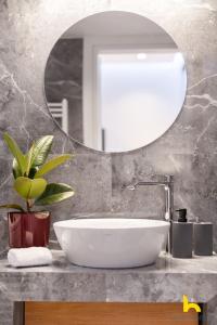 Dream Studio in Plaka near Syntagma & Acropolis!