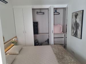 Praia da Falésia, O Melhor Estúdio da Aldeia das Acoteias