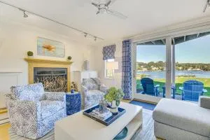 Waterfront Condo Walk to Downtown Boothbay Harbor - Hendricks Harbor