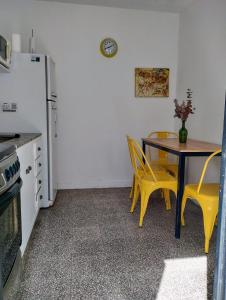 Una casita en la loma