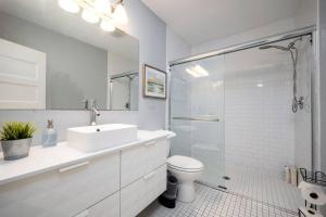 Be A Nomad - Rear Bottom - Awesome ocean views