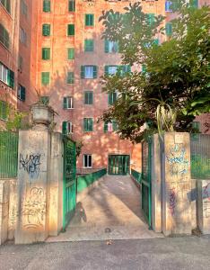 4 stops to Colosseo - San Paolo House