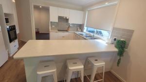 Home and Away Golf Course Views Ducted Air Conditioning