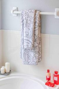 Luxury Orlando Villa, Private Pool with Waterfall