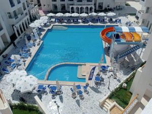 الساحل الشمالي - سانتوريني