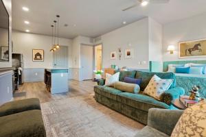 Golden Condo Patio with MTN Views Walk to DT Golden and School of Mines