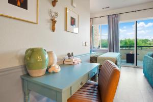 Golden Condo Patio with MTN Views Walk to DT Golden and School of Mines