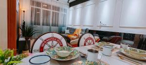 A boutique Warm falim home