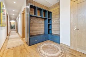 Riverfront Lodge 406 by East West Hospitality